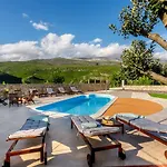 Stone House Korita Villa Otok (Split-Dalmatia)