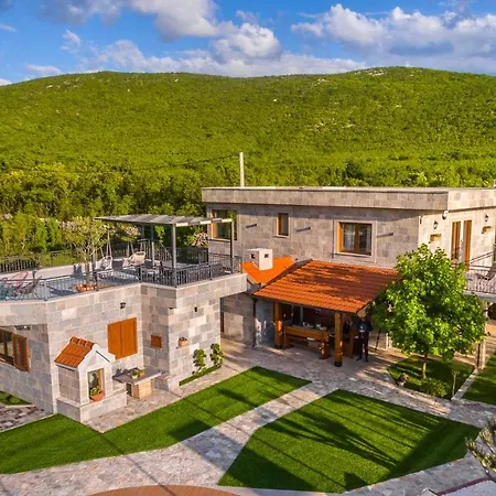 Villa Stone House Korita *
