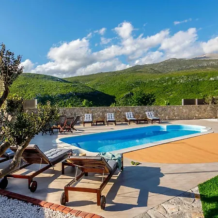 Vila Stone House Korita Otok (Split-Dalmatia)