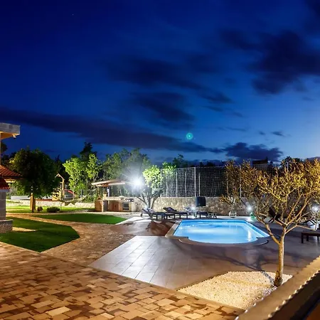 Stone House Korita *