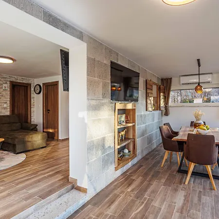 Villa Stone House Korita Otok (Split-Dalmatia)