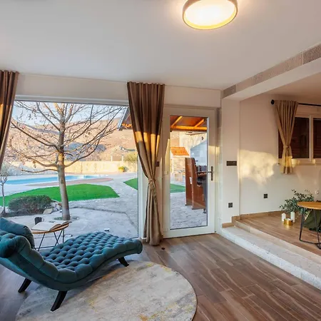 Stone House Korita Villa Otok (Split-Dalmatia)